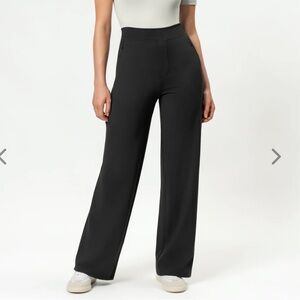 ✨Ninepine Pants✨